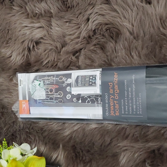 Studio 3B Double Sided Jewelry and Scarf Organizer - Picture 1 of 5